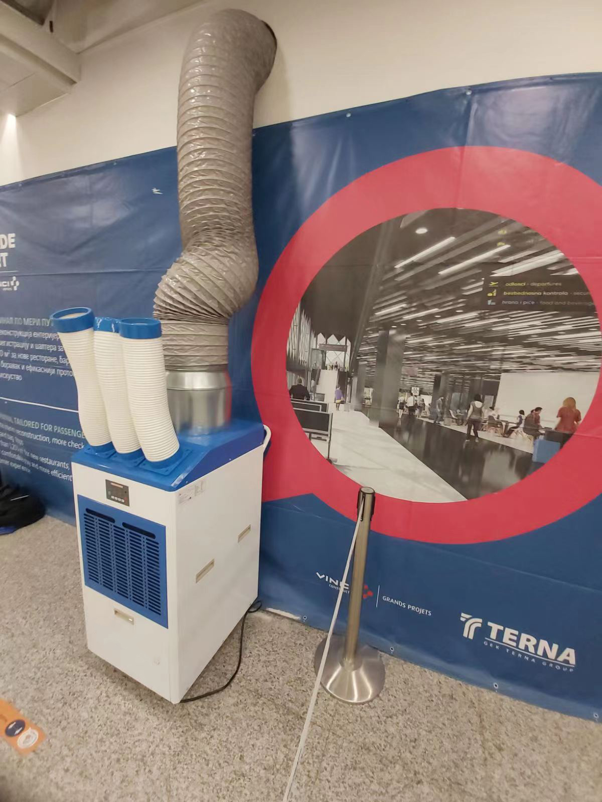 Why has REACT commercial portable air conditioning become the new favorite for cooling in airports and convenience stores?